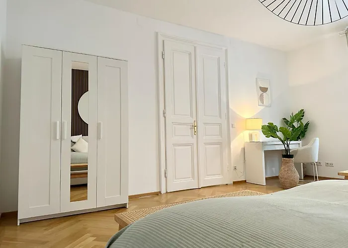 Apartament Designer Near Main Station