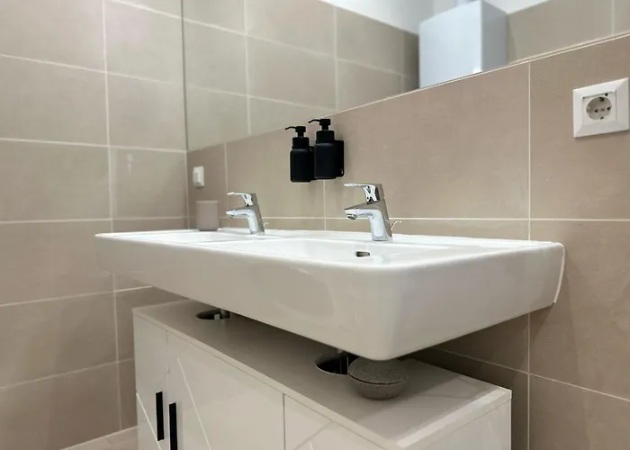 Apartament Designer Near Main Station *