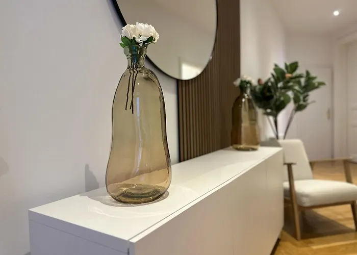 Designer Near Main Station *